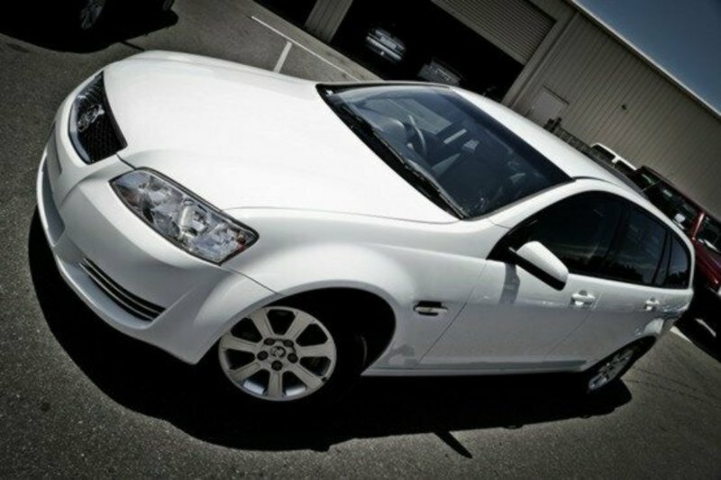 2010 HOLDEN COMMODORE Omega Sportwagon VE Series II