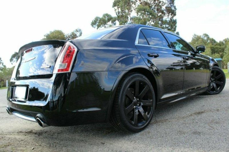 2012 CHRYSLER 300 SRT8 MY12