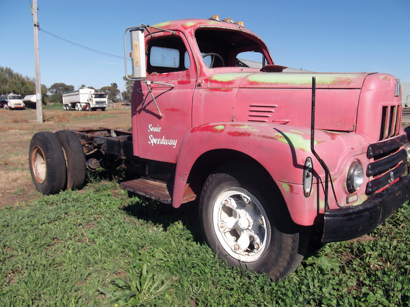 1958 INTERNATIONAL R190 R