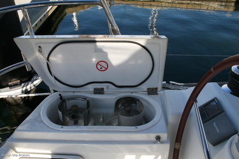 Jeanneau 44i
