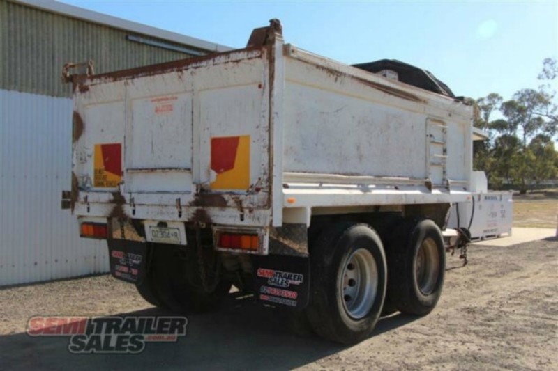2008 AJ Stock Pig Tipping Pig Trailer