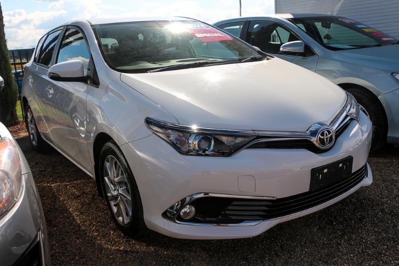 2015 TOYOTA COROLLA ZRE182R Ascent Sport Hatchback 5dr S-CVT 7sp, 1.8i