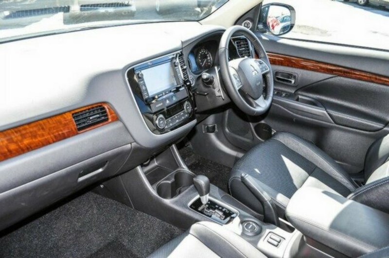 2013 MITSUBISHI OUTLANDER ASPIRE (4x4) ZJ