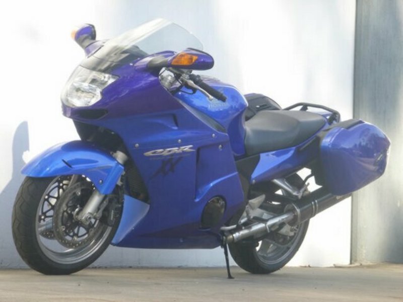 2005 HONDA 1100CC CBR1100XX (SUPER BLACKBIRD) 4