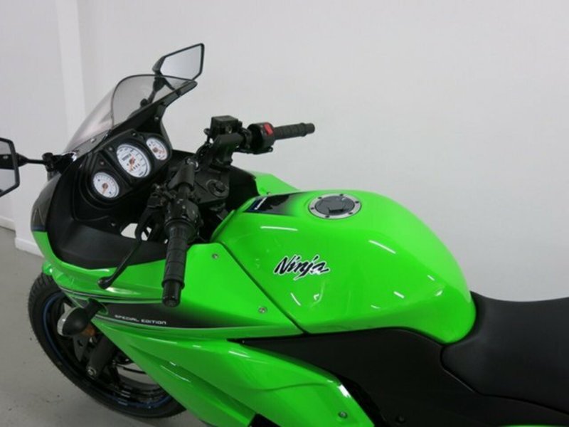 2012 KAWASAKI Ninja 250R (EX250)