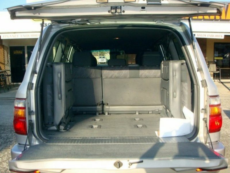 2002 TOYOTA LANDCRUISER GXL (4x4) HDJ100R