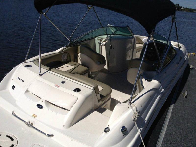 Sea Ray 220 Amberjack