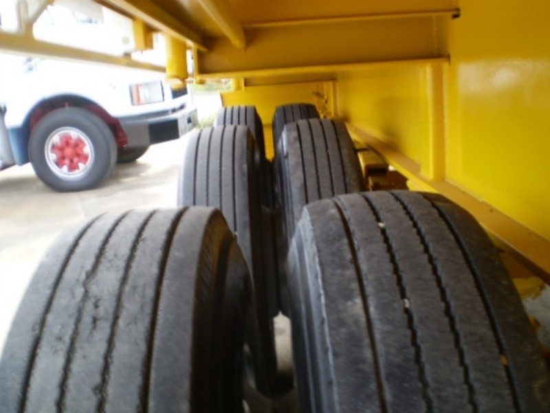 2012 Southern Cross Flat top RT LeadMid Trailer