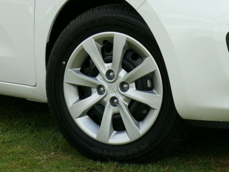 2014 KIA RIO S UB MY14