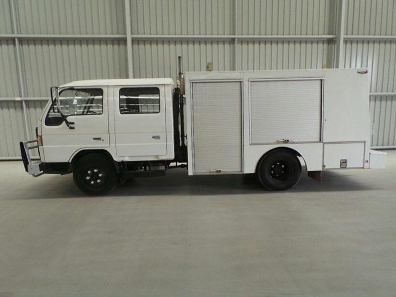 1989 MAZDA T4000 CREW CAB