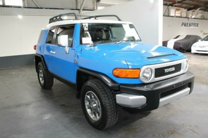2011 TOYOTA FJ CRUISER GSJ15R