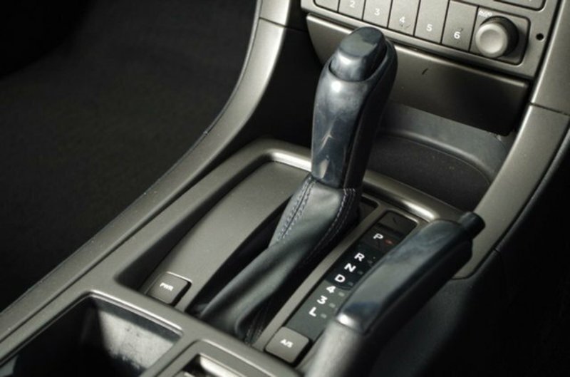 2004 HOLDEN COMMODORE SV6 VZ