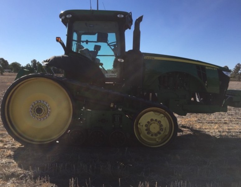 JOHN DEERE 8360RT Tractor