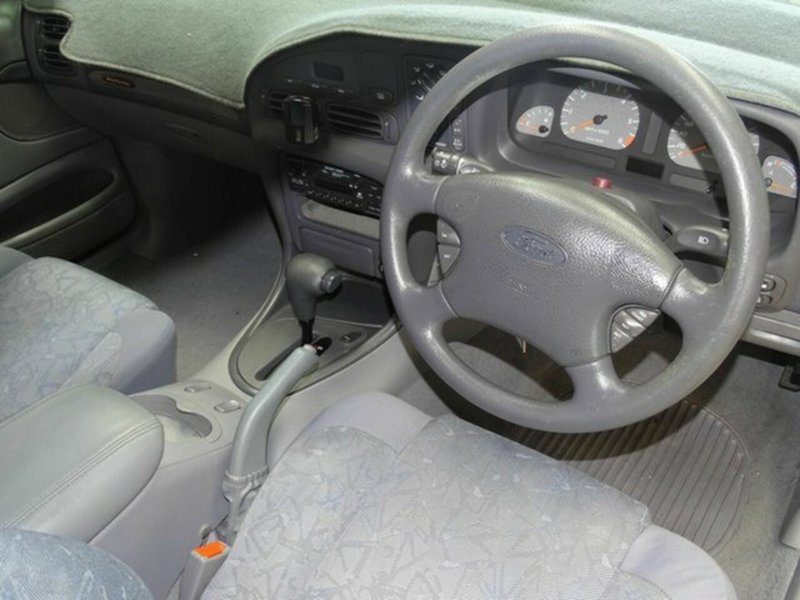 1997 FORD FUTURA