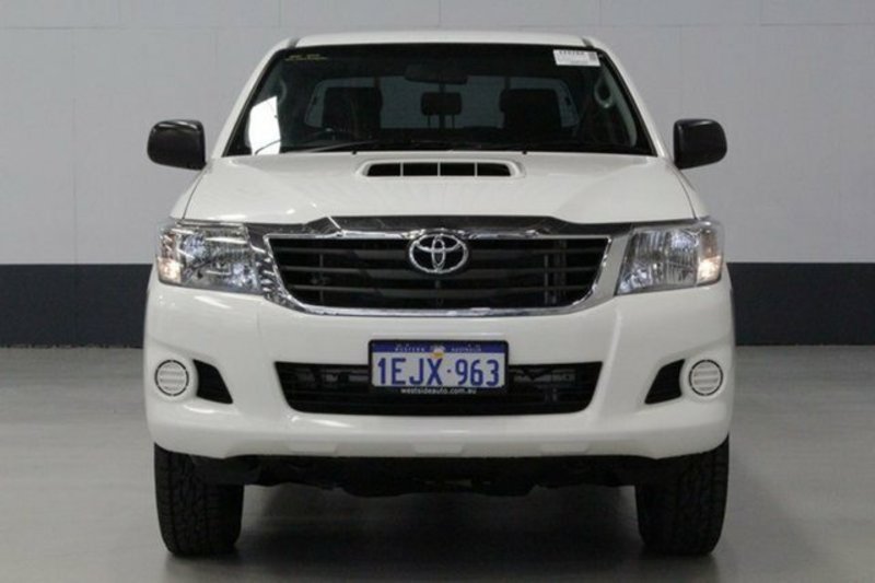 2014 TOYOTA HILUX SR (4x4) KUN26R MY14