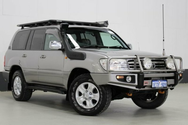 2006 TOYOTA LANDCRUISER SAHARA (4x4) UZJ100R UPGRADE