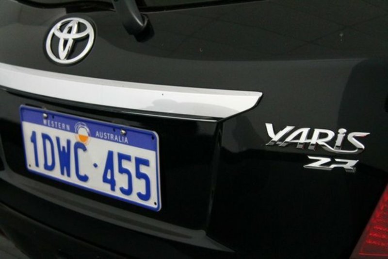 2012 TOYOTA YARIS ZR NCP131R
