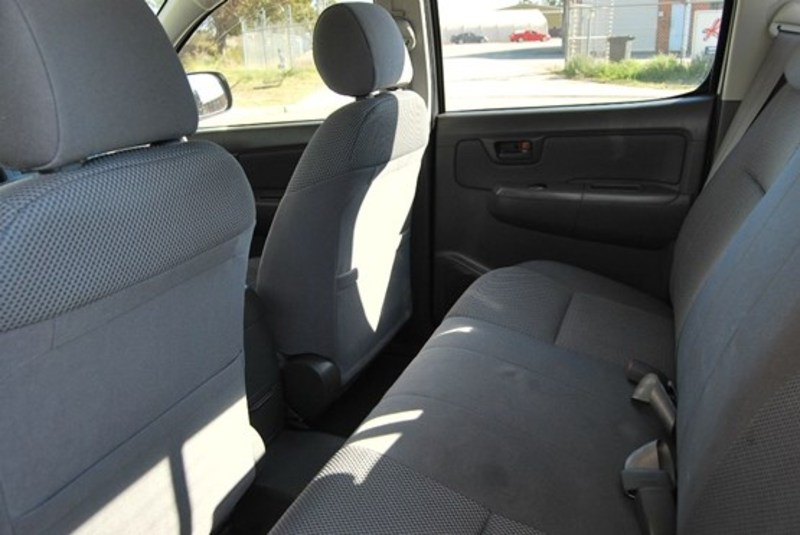 2012 TOYOTA HILUX SR DOUBLE CAB GGN15R MY12