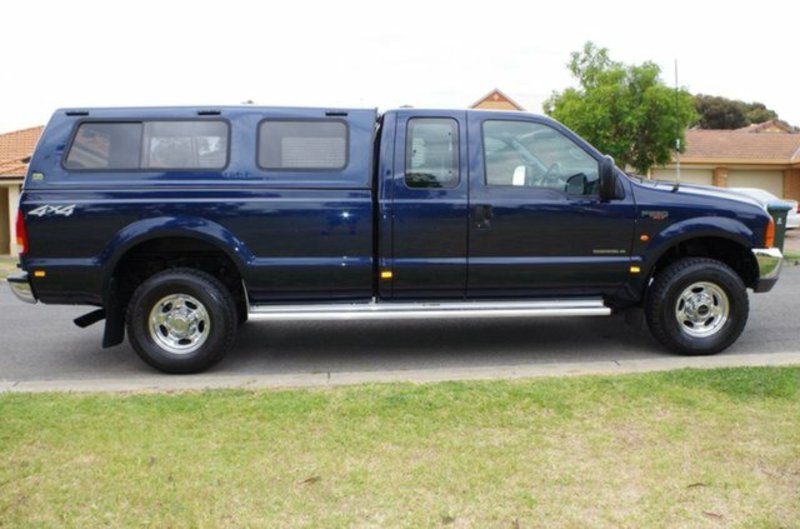 2005 FORD F250 XLT (4x4) RN