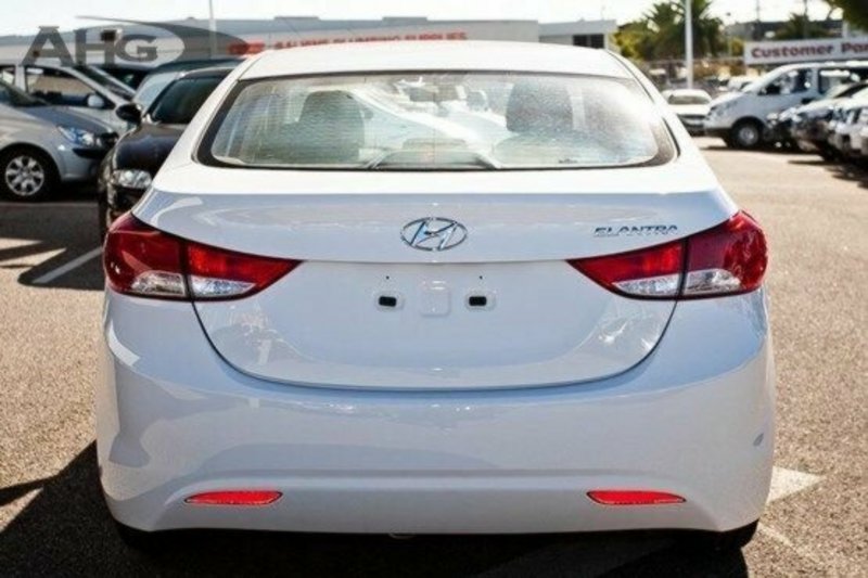 2013 HYUNDAI ELANTRA Active MD2