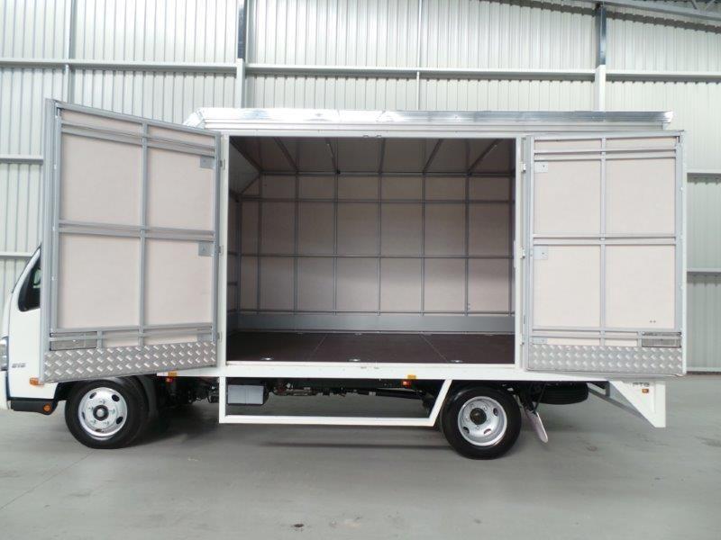 2015 HINO 616 - 300 SERIES