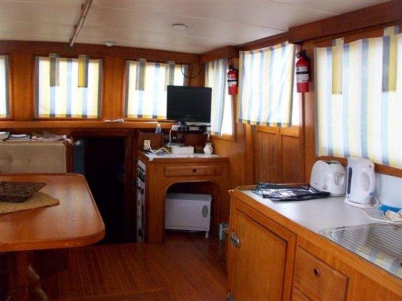 Bristol 42 Motor Cruiser