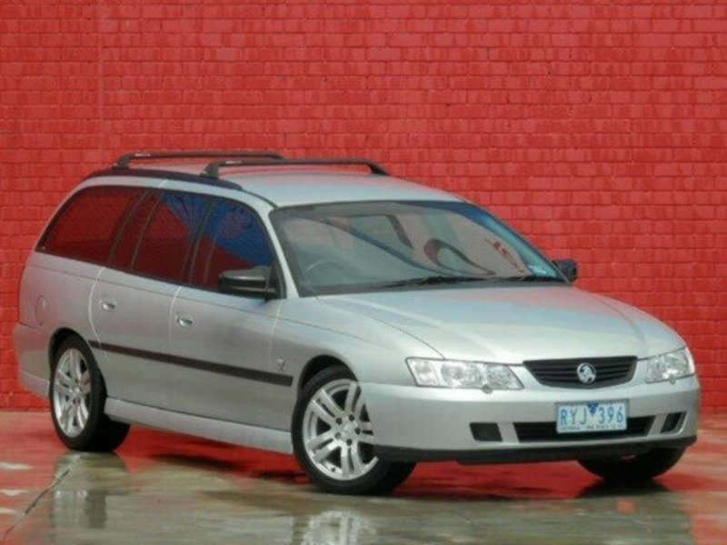 2002 HOLDEN COMMODORE EXECUTIVE VY