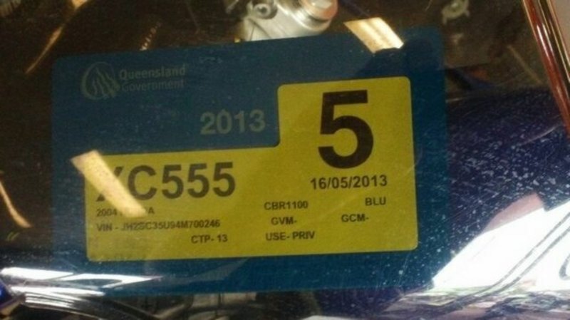 2004 HONDA 1100CC CBR1100XX (SUPER BLACKBIRD) 4