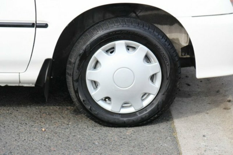 1999 DAIHATSU CHARADE TS