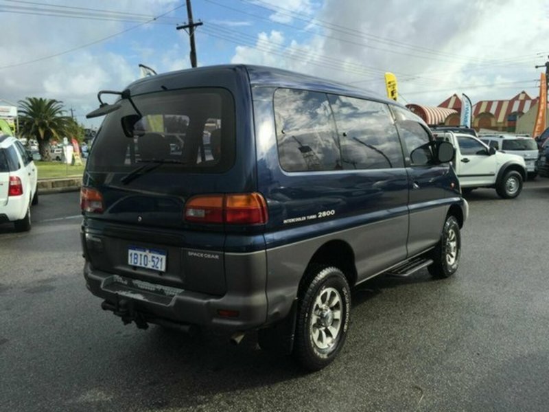 1994 MITSUBISHI DELICA Exceed P25W