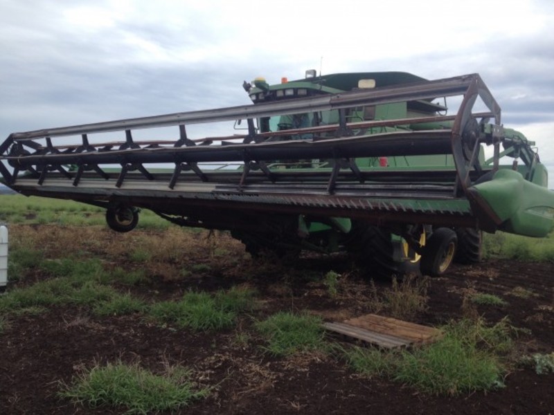 JOHN DEERE 936D Harvester Header