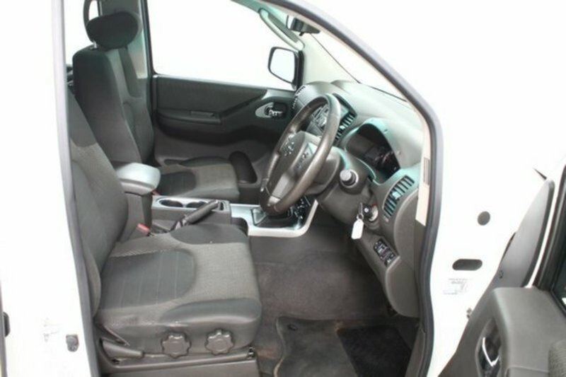 2011 NISSAN NAVARA ST-X (4x4) D40 SERIES 4