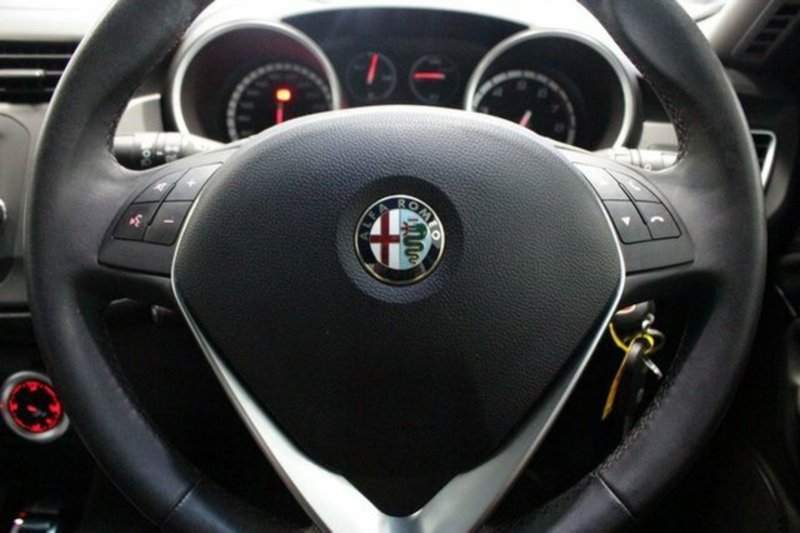 2015 ALFA ROMEO GIULIETTA PROGRESSION MY15