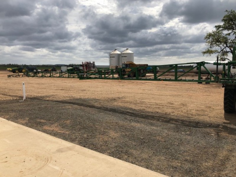 2012 JOHN DEERE 5430i Sprayer