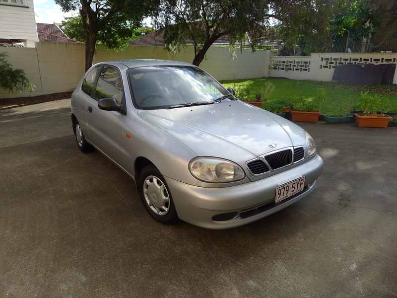 1999 DAEWOO LANOS SE