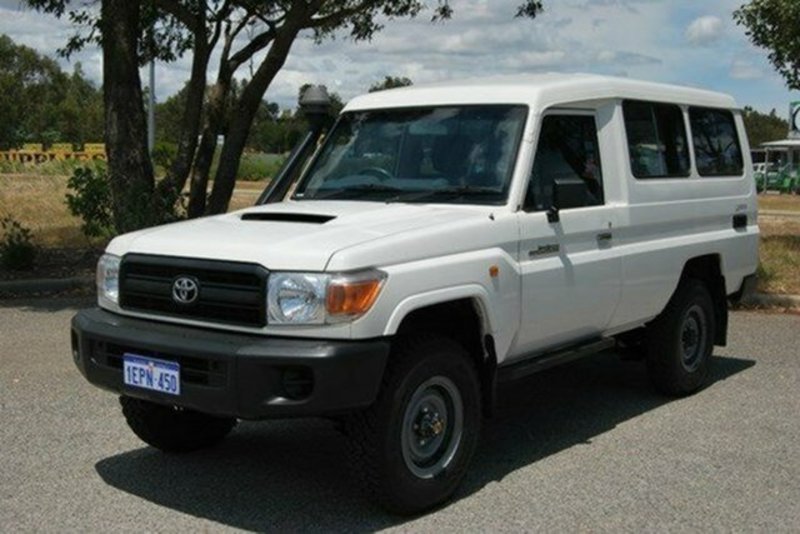 2010 TOYOTA LANDCRUISER Workmate Troopcarrier VDJ78R MY10