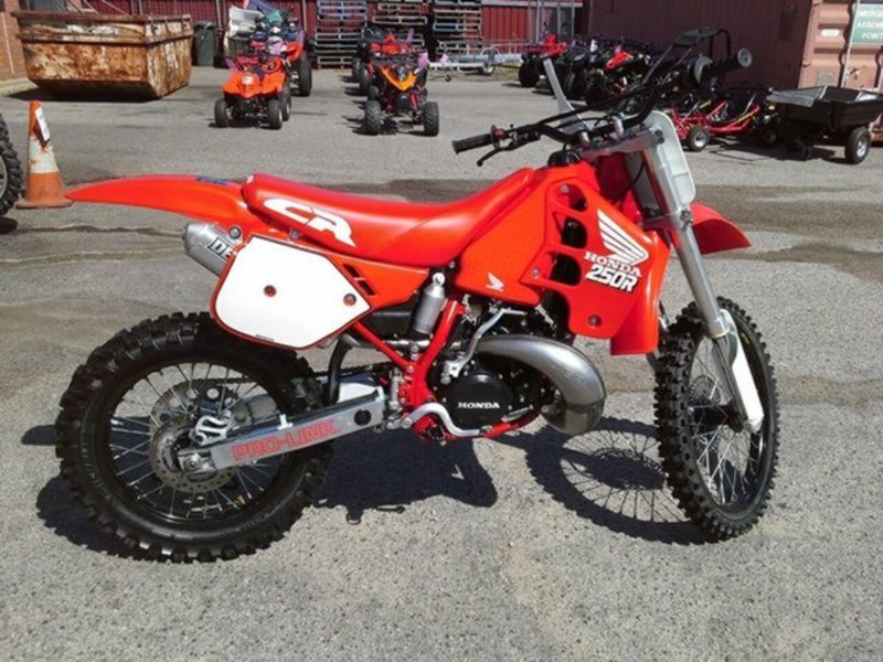 1989 HONDA 250CC CR250R