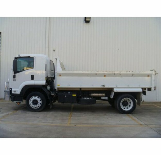 2010 ISUZU FTR 900 900