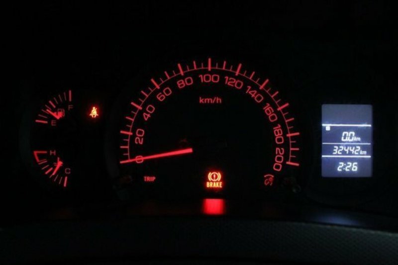 2011 SUZUKI SWIFT GA FZ