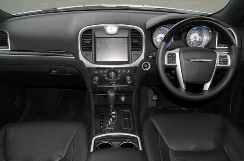 2012 CHRYSLER 300 C MY12