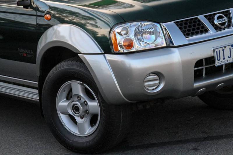 2006 NISSAN NAVARA ST-R (4x4) D22