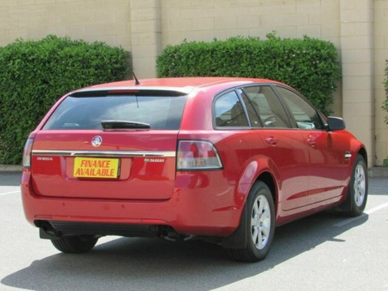 2011 HOLDEN COMMODORE OMEGA VE II