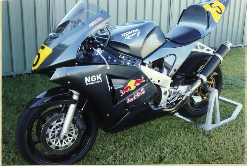 1992 HONDA VF FR400