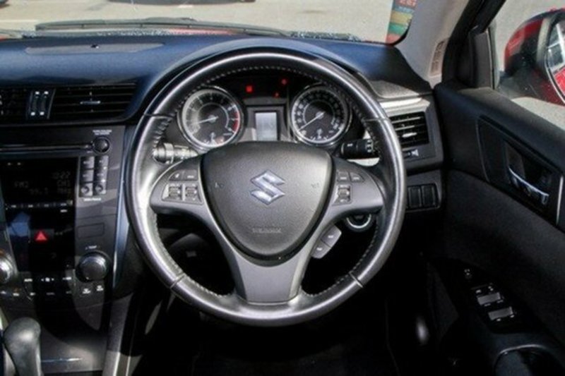 2010 SUZUKI KIZASHI XL FR