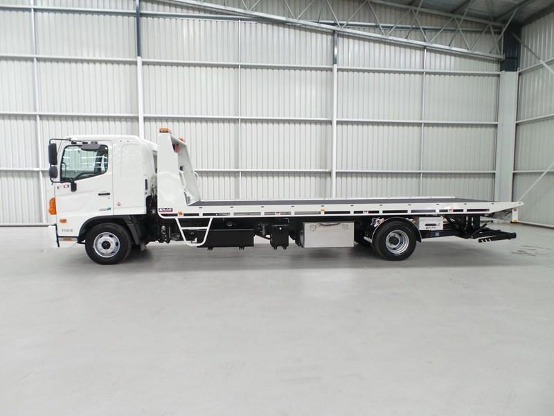2017 HINO 500 SERIES - FD 1124 X-LONG