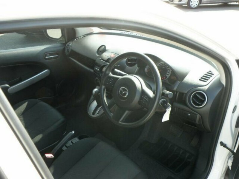 2012 MAZDA MAZDA2 NEO DE MY12