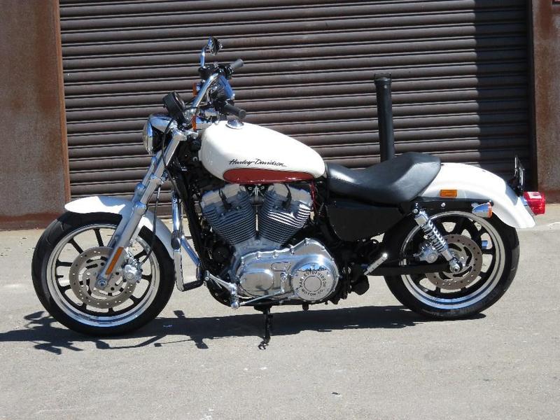 2011 HARLEY-DAVIDSON SUPERLOW 883 (XL883L)