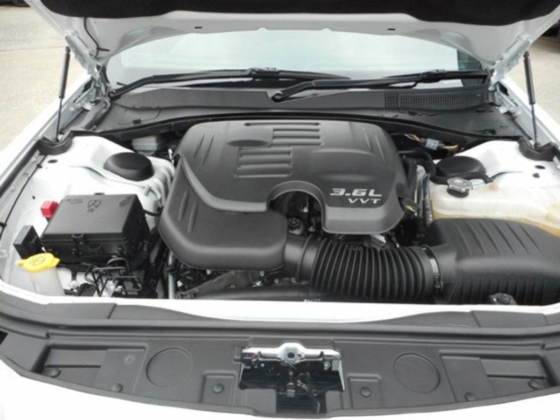 2014 CHRYSLER 300 C E-SHIFT MY14