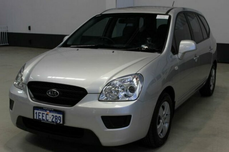 2010 KIA RONDO LX UN MY10