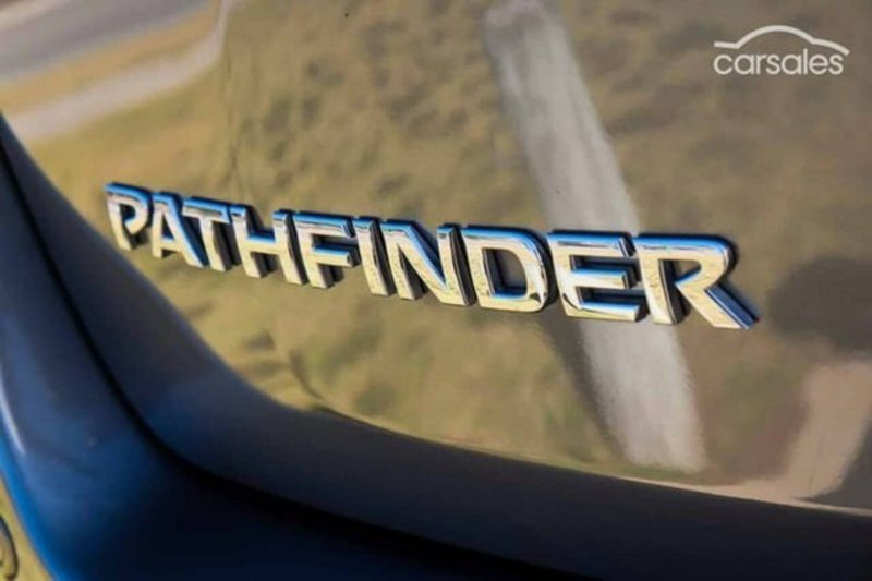 2015 NISSAN PATHFINDER ST (4x2) R52